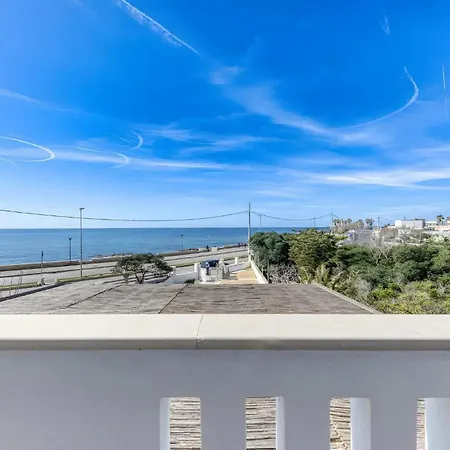 Arcobaleno Tatil Evi Torre San Giovanni Ugento